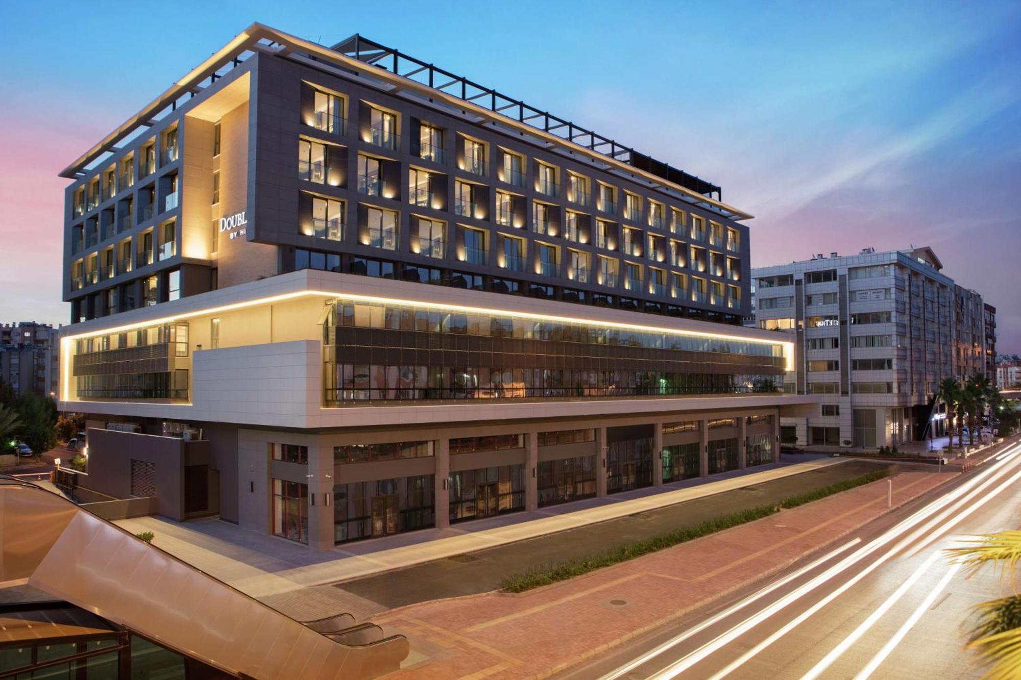 Doubletree By Hilton Antalya City Centre Ngoại thất bức ảnh Hilton Athens